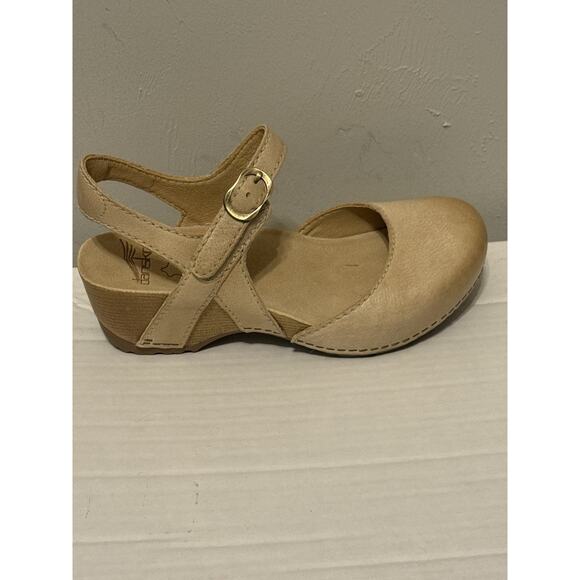 DANSKO TIFFANI MILLED BURNISHED Women’s US 5.5/ EU 36 Biege - Picture 2 of 10